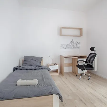 Lake&City - Komfortowe Pokoje Blisko Majaland, Jeziora, Lasu Oraz Serca Trojmiasta Gdańsk Zewnętrze zdjęcie